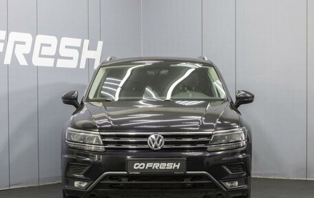 Volkswagen Tiguan II, 2017 год, 2 415 000 рублей, 3 фотография