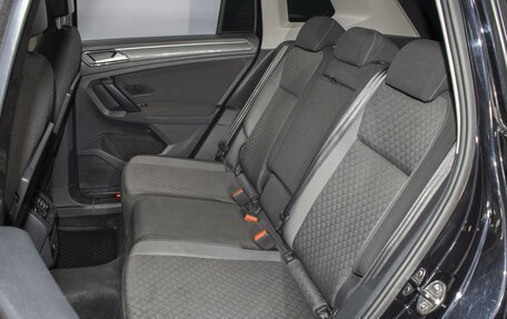 Volkswagen Tiguan II, 2017 год, 2 415 000 рублей, 9 фотография