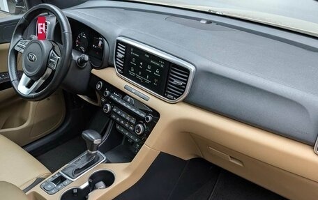 KIA Sportage IV рестайлинг, 2018 год, 2 185 000 рублей, 13 фотография