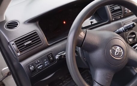 Toyota Corolla, 2004 год, 480 000 рублей, 17 фотография