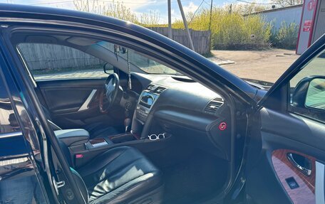 Toyota Camry, 2009 год, 1 550 000 рублей, 10 фотография
