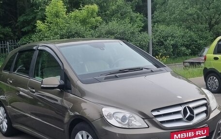Mercedes-Benz B-Класс, 2011 год, 720 000 рублей, 2 фотография