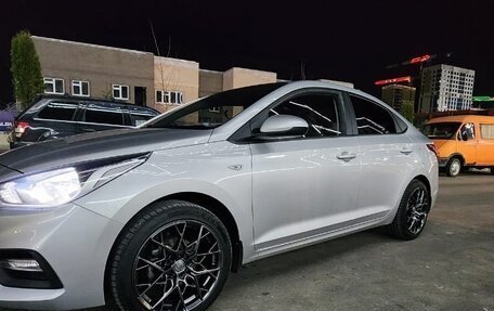 Hyundai Solaris II рестайлинг, 2017 год, 1 300 000 рублей, 7 фотография