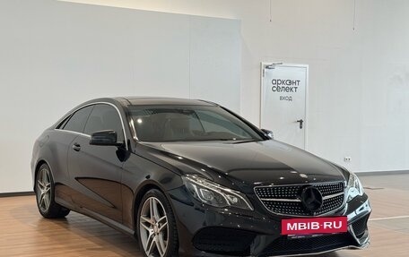 Mercedes-Benz E-Класс, 2013 год, 2 450 000 рублей, 3 фотография
