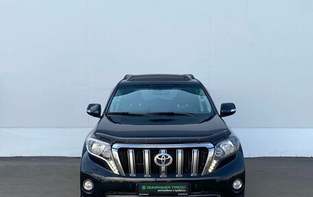 Toyota Land Cruiser Prado 150 рестайлинг 2, 2014 год, 3 400 000 рублей, 2 фотография