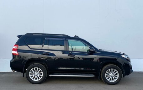 Toyota Land Cruiser Prado 150 рестайлинг 2, 2014 год, 3 400 000 рублей, 4 фотография