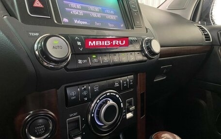 Toyota Land Cruiser Prado 150 рестайлинг 2, 2014 год, 3 400 000 рублей, 19 фотография