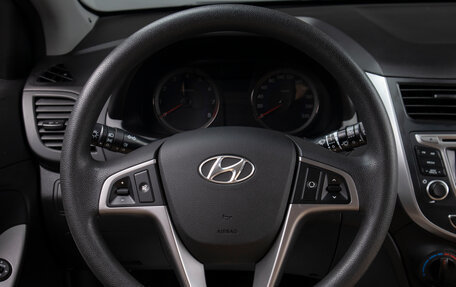 Hyundai Solaris II рестайлинг, 2015 год, 1 299 000 рублей, 9 фотография