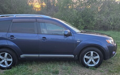 Mitsubishi Outlander III рестайлинг 3, 2008 год, 1 150 000 рублей, 11 фотография