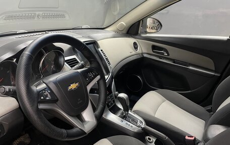 Chevrolet Cruze II, 2011 год, 730 000 рублей, 8 фотография