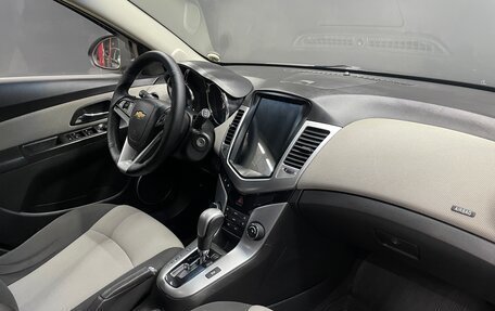 Chevrolet Cruze II, 2011 год, 730 000 рублей, 9 фотография