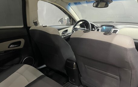 Chevrolet Cruze II, 2011 год, 730 000 рублей, 10 фотография