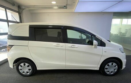 Honda Freed I, 2011 год, 1 220 000 рублей, 5 фотография