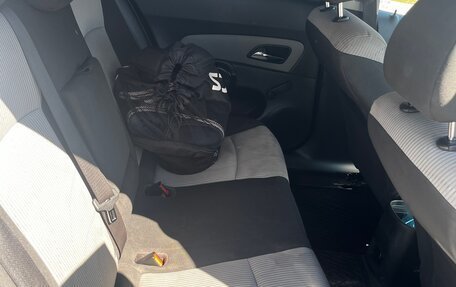 Chevrolet Cruze II, 2013 год, 880 000 рублей, 8 фотография