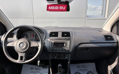 Volkswagen Polo VI (EU Market), 2013 год, 950 000 рублей, 16 фотография