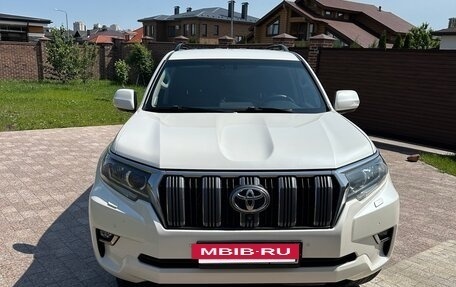 Toyota Land Cruiser Prado 150 рестайлинг 2, 2019 год, 5 300 000 рублей, 6 фотография