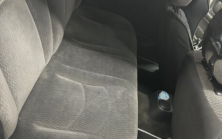Dodge Stratus II, 2002 год, 350 000 рублей, 14 фотография