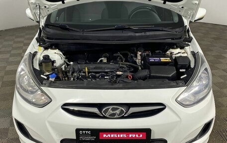 Hyundai Solaris II рестайлинг, 2013 год, 899 000 рублей, 11 фотография