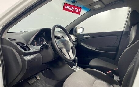 Hyundai Solaris II рестайлинг, 2013 год, 899 000 рублей, 20 фотография