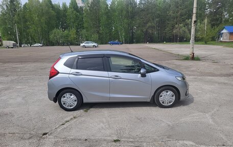 Honda Fit III, 2019 год, 1 355 000 рублей, 5 фотография