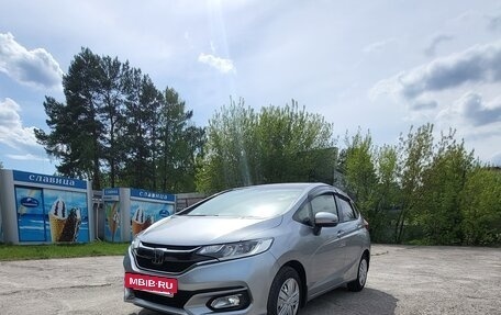Honda Fit III, 2019 год, 1 355 000 рублей, 2 фотография