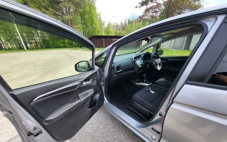 Honda Fit III, 2019 год, 1 355 000 рублей, 37 фотография