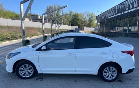 Hyundai Solaris II рестайлинг, 2020 год, 1 220 000 рублей, 3 фотография