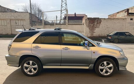Toyota Harrier, 2002 год, 1 500 000 рублей, 2 фотография