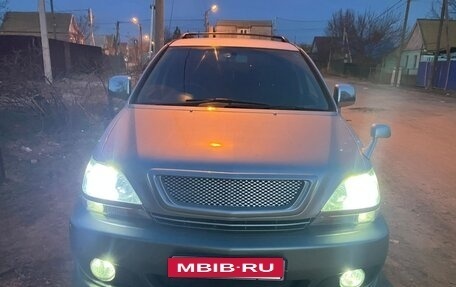 Toyota Harrier, 2002 год, 1 500 000 рублей, 8 фотография