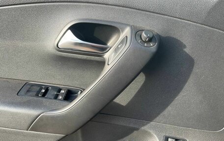 Volkswagen Polo VI (EU Market), 2013 год, 410 000 рублей, 11 фотография