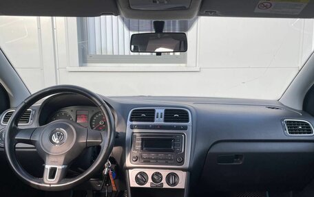 Volkswagen Polo VI (EU Market), 2013 год, 410 000 рублей, 15 фотография