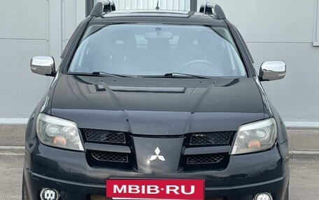 Mitsubishi Outlander III рестайлинг 3, 2004 год, 559 000 рублей, 2 фотография