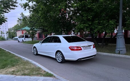 Mercedes-Benz E-Класс, 2012 год, 2 150 000 рублей, 2 фотография