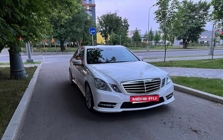 Mercedes-Benz E-Класс, 2012 год, 2 150 000 рублей, 4 фотография
