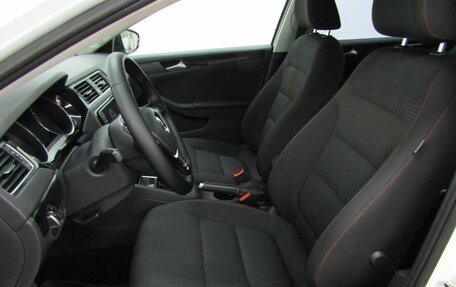 Volkswagen Jetta VI, 2018 год, 1 390 500 рублей, 13 фотография