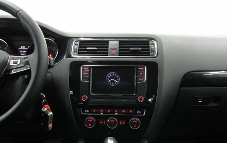 Volkswagen Jetta VI, 2018 год, 1 390 500 рублей, 19 фотография