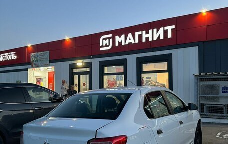 Renault Logan II, 2019 год, 430 000 рублей, 3 фотография