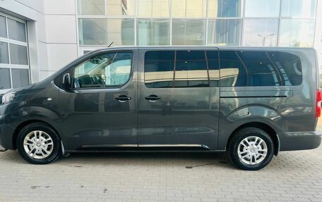 Peugeot Traveller I, 2021 год, 2 990 000 рублей, 4 фотография