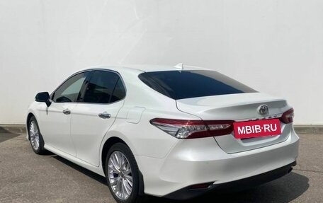 Toyota Camry, 2020 год, 3 480 000 рублей, 7 фотография