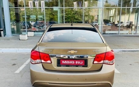 Chevrolet Cruze II, 2013 год, 900 000 рублей, 6 фотография