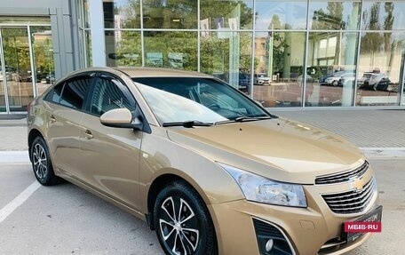 Chevrolet Cruze II, 2013 год, 900 000 рублей, 3 фотография