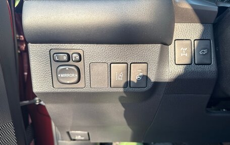 Toyota RAV4, 2018 год, 3 500 000 рублей, 10 фотография