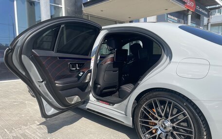 Mercedes-Benz S-Класс AMG, 2023 год, 26 000 000 рублей, 32 фотография