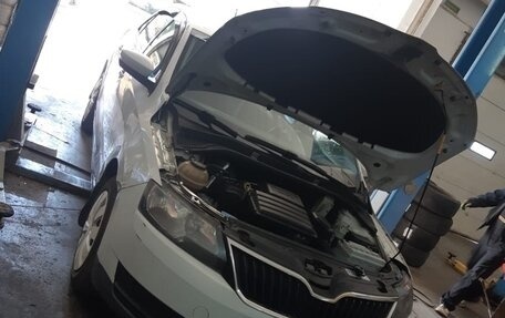 Skoda Rapid I, 2017 год, 600 000 рублей, 5 фотография