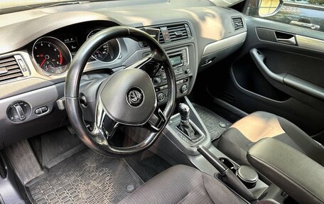 Volkswagen Jetta VI, 2015 год, 1 300 000 рублей, 7 фотография