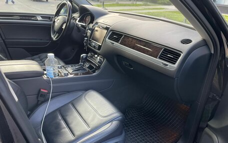 Volkswagen Touareg III, 2011 год, 2 500 000 рублей, 11 фотография