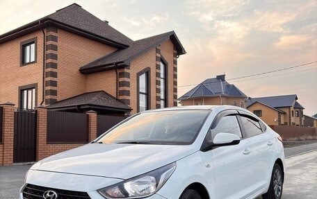 Hyundai Solaris II рестайлинг, 2018 год, 1 200 000 рублей, 5 фотография