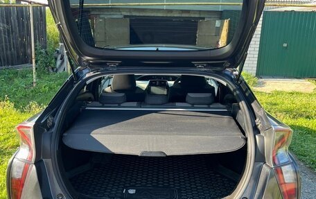 Toyota Prius IV XW50, 2015 год, 1 500 000 рублей, 7 фотография