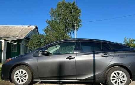 Toyota Prius IV XW50, 2015 год, 1 500 000 рублей, 15 фотография
