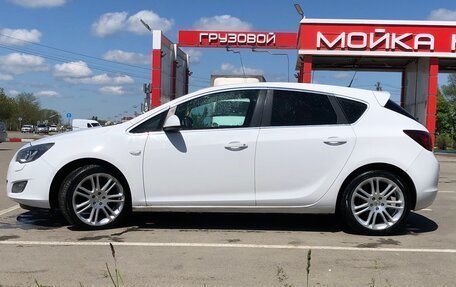 Opel Astra J, 2011 год, 785 000 рублей, 5 фотография